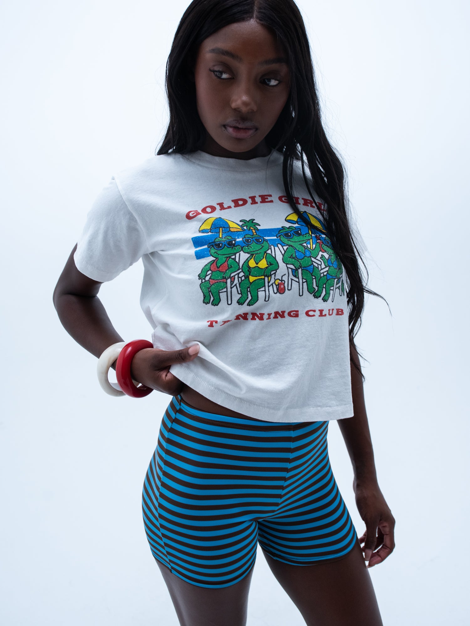 tourist tee / tanning club